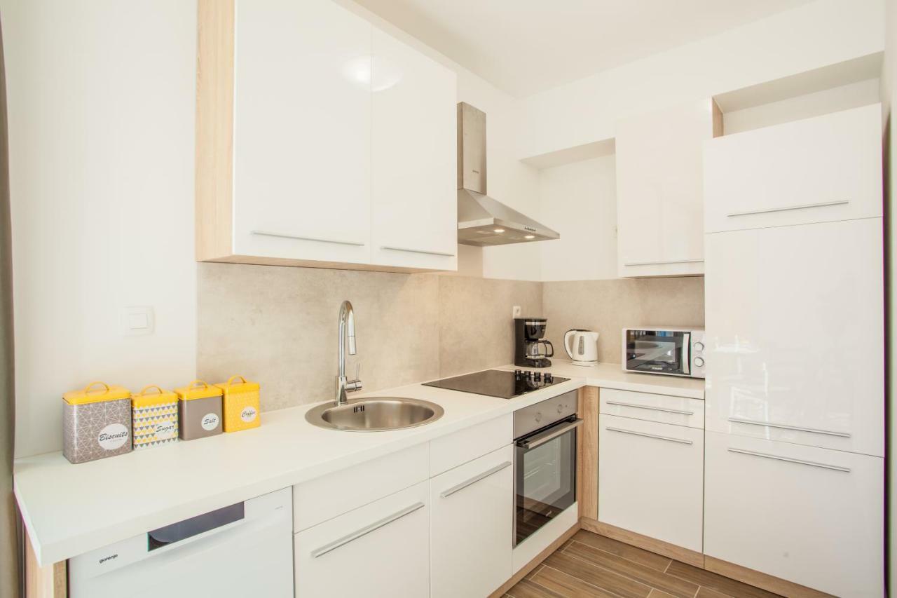 Apartment D เซรส ภายนอก รูปภาพ